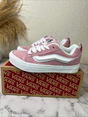 VANS KNU SKOOL CASUAL SHOES VARIOUS SIZES